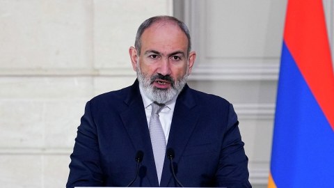 Paşinyan Rusiyaya getdi