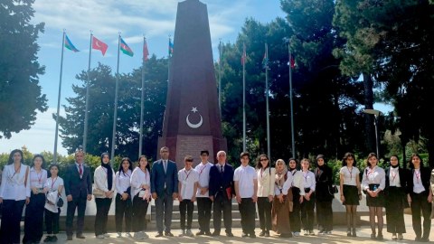 Türkiyəli məktəblilər Azərbaycana gəliblər