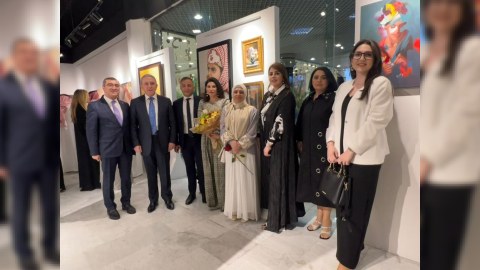 Ər-Riyadda azərbaycanlı rəssamın əsərləri nümayiş etdirilib