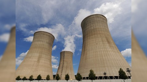 İran yeni atom elektrik stansiyalarının tikintisinə BAŞLADI