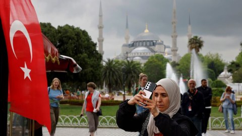 Lirənin çöküşü: Türkiyə iqtisadiyyatı çətin sınaqdan necə çıxacaq…