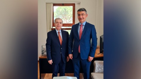 Azərbaycan səfiri Prezidentin müşaviri ilə görüşdü