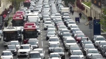 150-dən çox avtobus TIXACDA qalıb