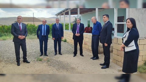 Hacıqabulun icra başçısı şəhid ailəsini ziyarət edib - FOTO
