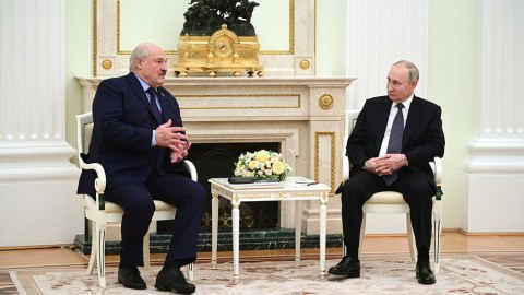 Putin Lukaşenko ilə görüşəcək