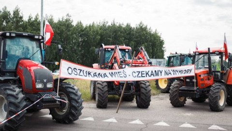 Fermerlər Ukrayna ilə sərhəddə etiraz aksiyası keçirir