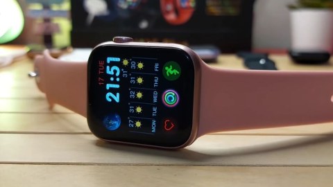 İmtahan zalında “ağıllı” saat gizlətdi