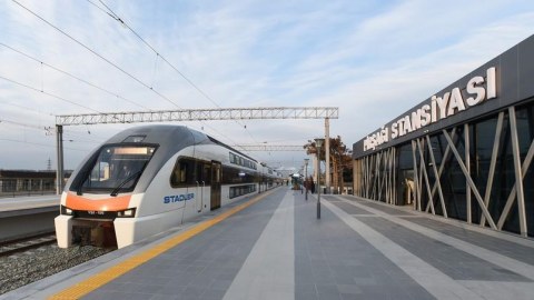 Bakı-Sumqayıt qatarında kağız biletlər ləğv edilir