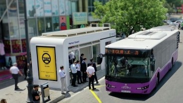 Bakıda 218 avtobus gecikir