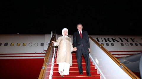 Ərdoğan və xanımı Bakıdadır - FOTO