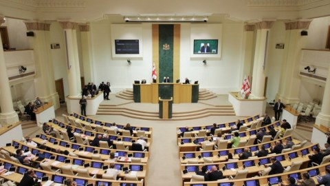 Gürcüstan-Azərbaycan hərbi sazişi TƏSDİQLƏNDİ
