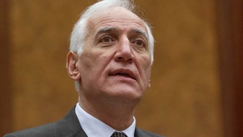 Ermənistan prezidenti Rusiyaya getdi