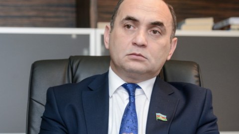 Deputat qanunsuz tikililərə nəzarətin sərtləşdirilməsindən DANIŞDI