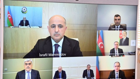 Əli Əsədov vacib iclas keçirdi 