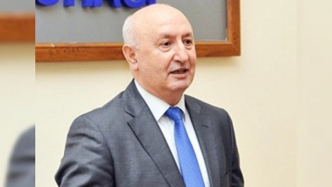AMEA-da saxtakarlıq halları baş alıb gedir - Professordan ittiham