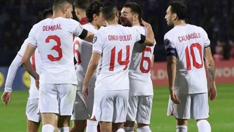 Türkiyə millisi Uelsə qarşı