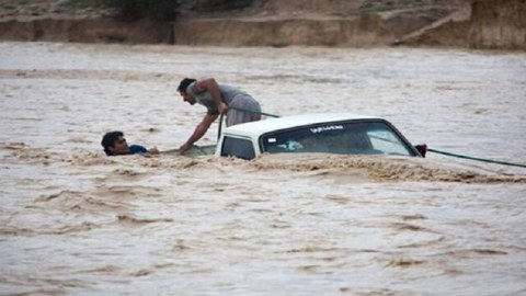 İranda baş verən daşqınlarda 19 nəfər ölüb