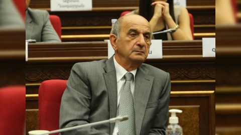 Azərbaycanla sülh şəraitində yaşamaq istəyirik - Erməni deputat