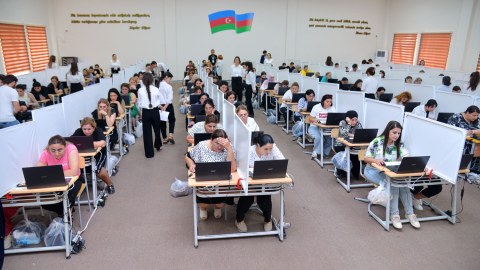 Bakıda sertifikasiya imtahanına 2 mindən çox müəllim cəlb olunacaq