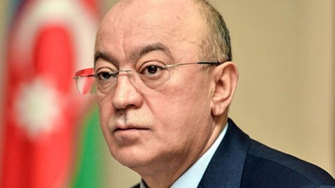 Nazir icra başçısının oğlunu işdən çıxardı