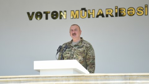 İlham Əliyev Laçın sərhəd-buraxılış məntəqəsindən DANIŞDI
