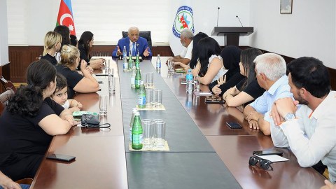 Səttar Möhbalıyev şəhid ailələri ilə görüşüb - FOTOLAR