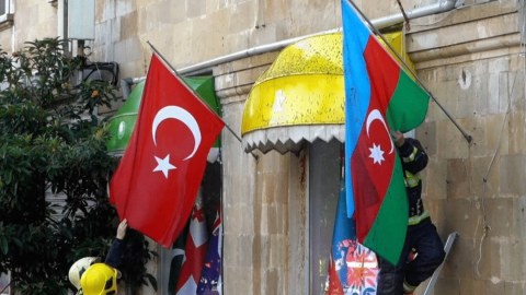 FHN əməkdaşının bu hərəkəti Türkiyədə gündəm oldu - VİDEO
