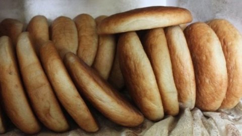 Azərbaycanda çörəyin qiyməti UCUZLAŞDI