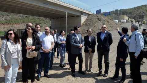 Xarici diplomatlar Azərbaycan-Ermənistan sərhədində - FOTOLAR