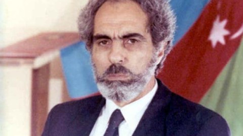 Elçibəyin doğum günüdür
