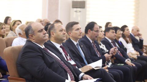 BSU-da beynəlxalq elmi simpozium keçirilir - FOTOLAR