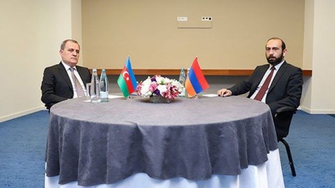 Ceyhun Bayramov Mirzoyanla görüşə YOLLANDI