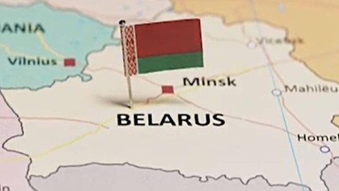 Belarus Ukrayna ilə sərhədə hərbi texnika yığır