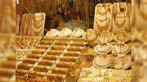 Qızıl mağazasını qarət etdi, polisdən qaça bilmədi