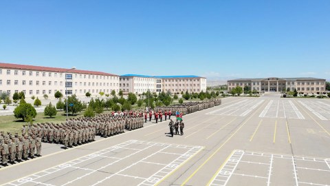 Gənc əsgərlər növbəti xidmət yerlərinə göndərildi 