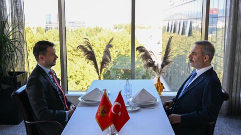 Hakan Fidan Monteneqro prezidenti ilə görüşdü