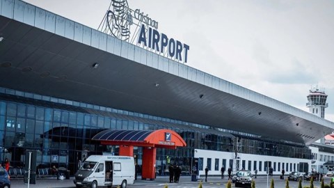Aeroportda 2 nəfəri öldürən şəxs tutuldu - YENİLƏNİB