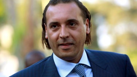 Qəddafinin oğlu xəstəxanaya yerləşdirildi