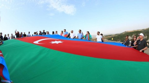 Deputatlar Diaspor Komitəsinin xaricdəki tələbələrimizə dəstəyini yüksək qiymətləndirir