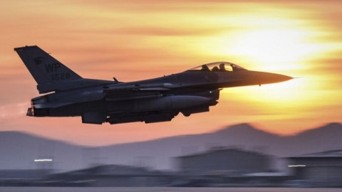 Kiyev əks-hücumun sonuna qədər “F-16” almayacaq