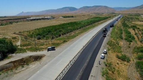 Zəlzələ yol infrastrukturuna ziyan vurmayıb