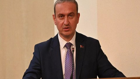 Belarusda 47 yaşlı nazir qəfildən ÖLDÜ