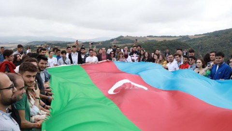 Azərbaycan diasporu bu gün: Birik, bərabərik, güclüyük... 