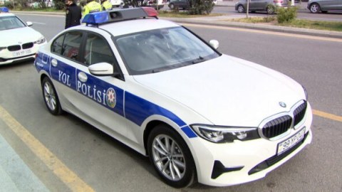 Polis 9 avtomobilin iştirakı ilə baş verən qəza barədə məlumat yaydı