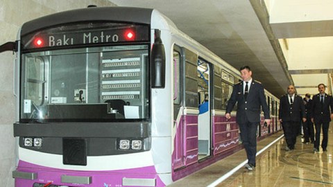 Bakı metrosunda dava düşdü - Saxlanılanlar var