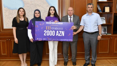 Havar Məmmədov uğur qazanan tələbələrlə görüşüb - FOTOLAR