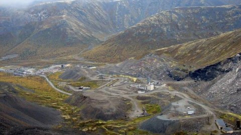 10 faydalı qazıntı yatağı hərracda istifadəyə verildi