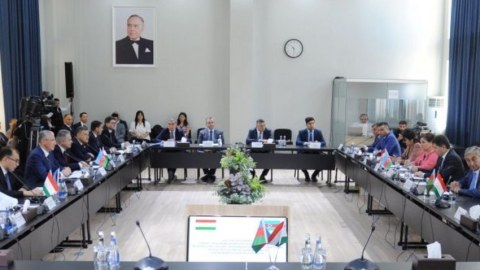 Hökumətlərarası komissiyanın 6-cı iclası keçirildi - FOTO