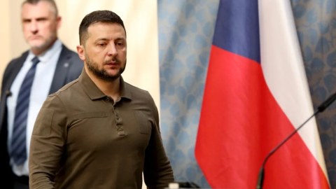 Müdafiə üçün silahlara ehtiyacımız var - Zelenski