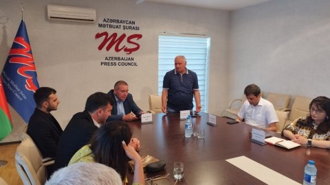 Zülfüqar Hüseynzadə ilə bağlı xatirə toplantısı